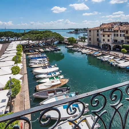 Venice Bridge House Desenzano Apartman Desenzano del Garda Kültér fotó