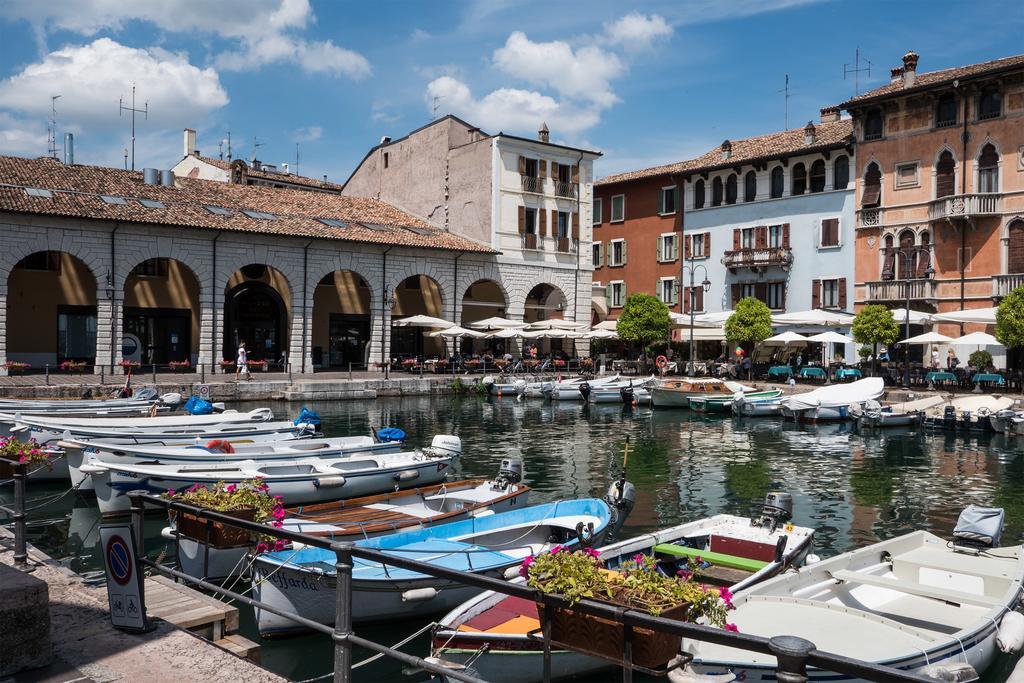 Venice Bridge House Desenzano Apartman Desenzano del Garda Kültér fotó