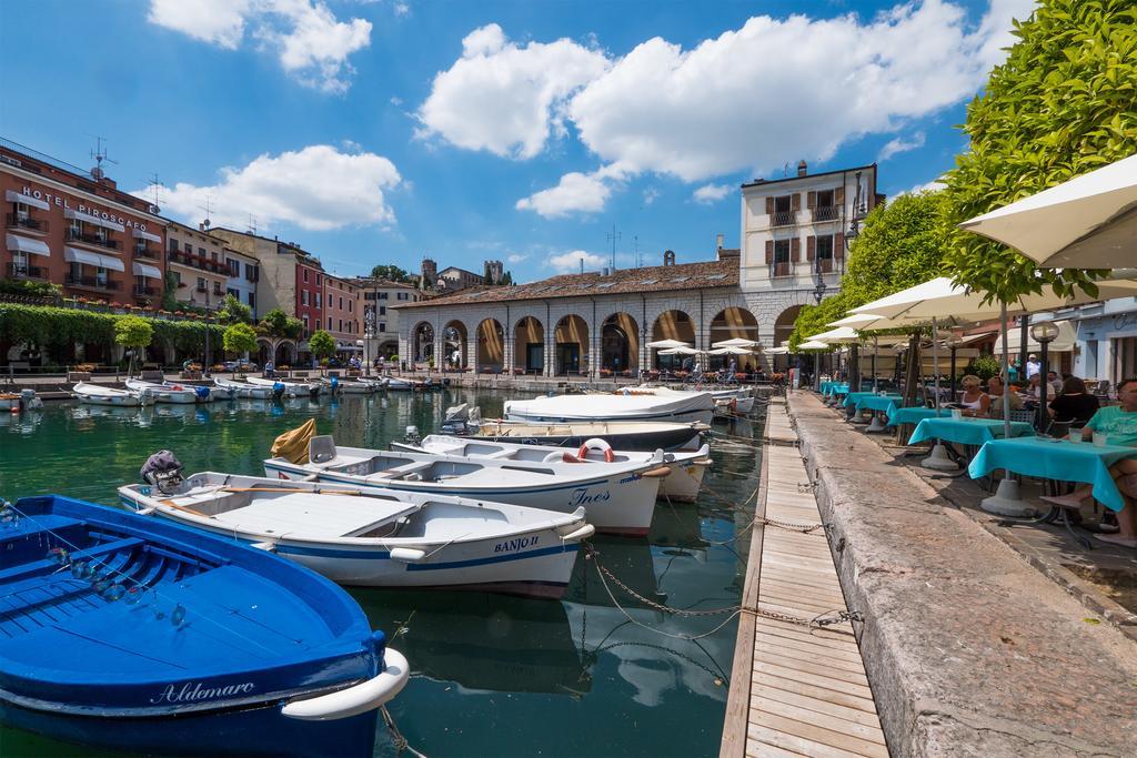 Venice Bridge House Desenzano Apartman Desenzano del Garda Kültér fotó